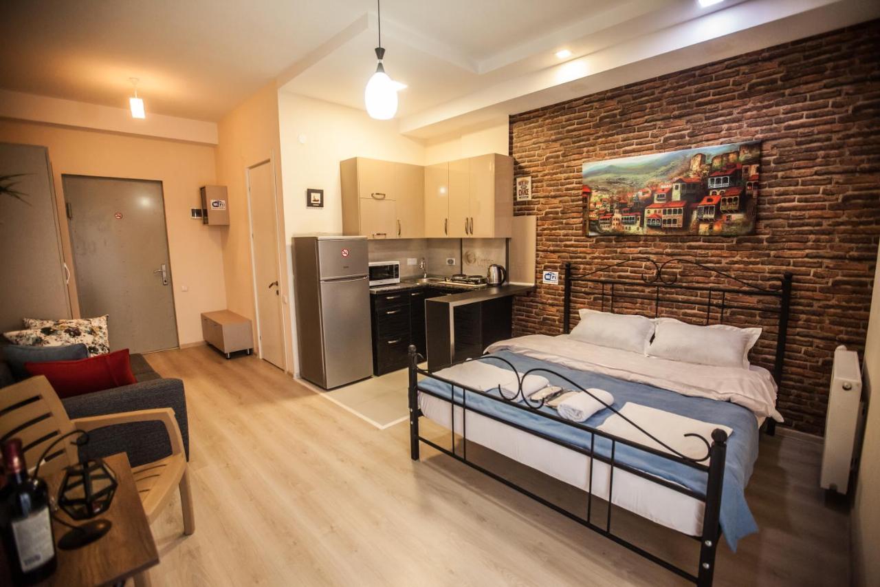 Anri'S Apartments Studio Тбилиси Екстериор снимка